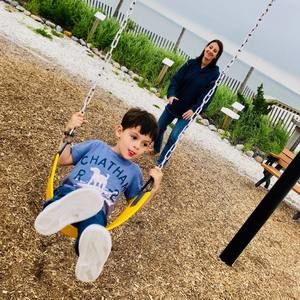 Meet your Posher, Lizzie